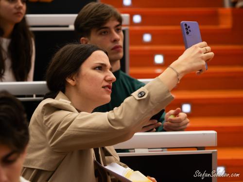 Debate-competition-1103