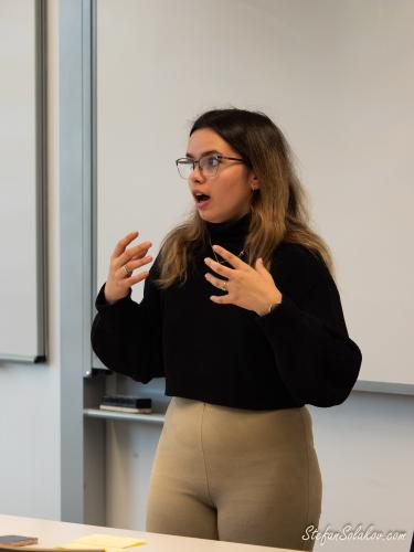 Debate-competition-1120