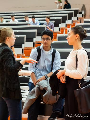 Debate-competition-1400
